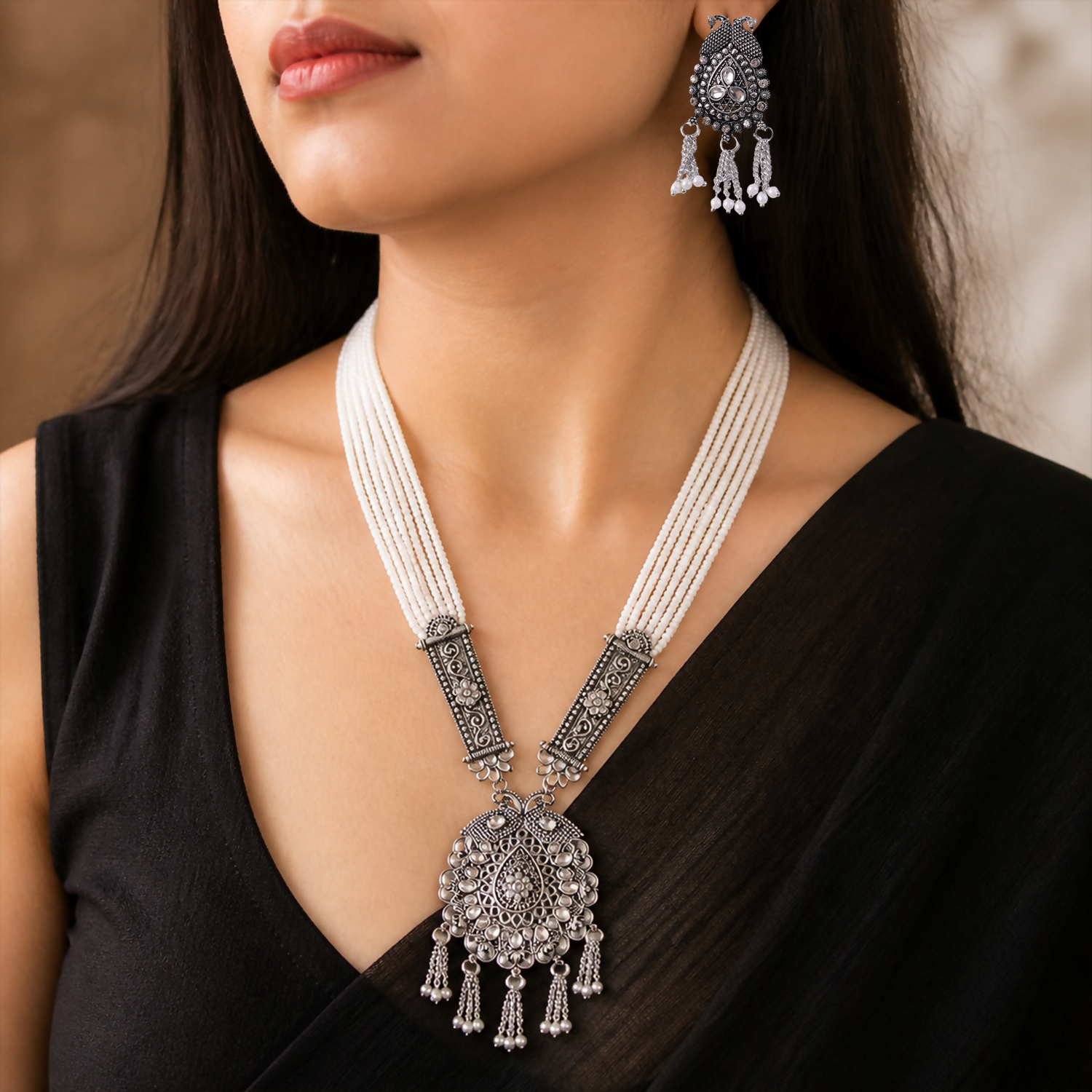 Traditional Pearl Necklace with Designer Pendant Set